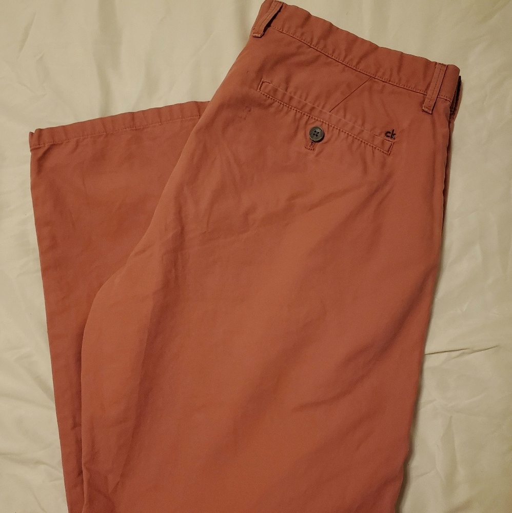 Calvin Klein Chinos - Coral